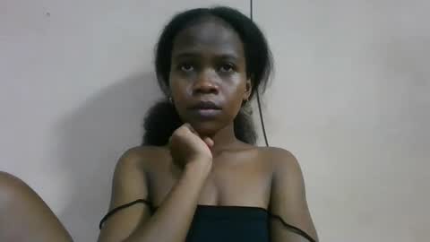 Snapshot of flora48230522373 chatting on June 6, 8:02 pm flora48230522373 online show from June 6, 8:02 pm