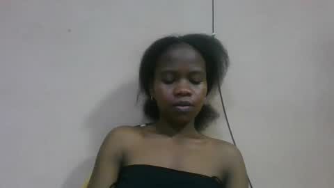 flora48230522373 online show from June 8, 3:23 pm