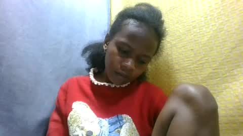 flora48230522373 online show from June 18, 10:19 am