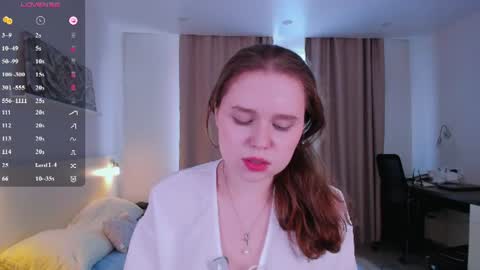 Snapshot of flora_fiore chatting on June 27, 12:22 pm Hayley I WILL COME BACK ON MAY 27TH 6pm UTC online show from June 27, 12:22 pm