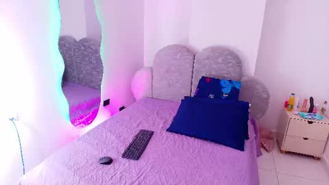Snapshot of flordecayena_ chatting on June 10, 3:07 am Flordecayena online show from June 10, 3:07 am
