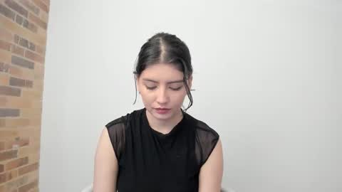 Snapshot of flordejamaica chatting on November 2, 9:17 pm Tell me My Love online show from November 2, 9:17 pm