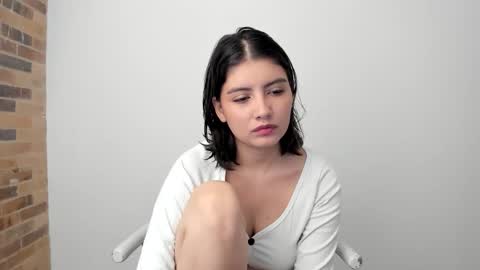 Snapshot of flordejamaica chatting on November 4, 8:52 pm Tell me My Love online show from November 4, 8:52 pm