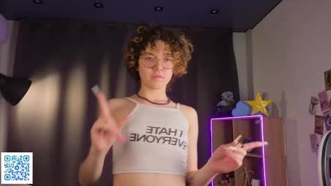 Snapshot of florenceherrick chatting on December 14, 6:12 pm Margo online show from December 14, 6:12 pm