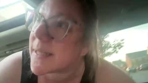 flossyishot online show from May 23, 7:18 pm