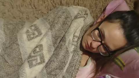 Snapshot of flowercandydoll chatting on December 2, 10:01 pm say meow and send tip online show from December 2, 10:01 pm