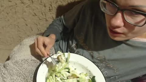 Snapshot of flowercandydoll chatting on December 8, 10:03 pm say meow and send tip online show from December 8, 10:03 pm