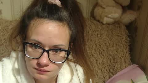 Snapshot of flowercandydoll chatting on December 9, 10:09 pm say meow and send tip online show from December 9, 10:09 pm