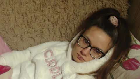 Snapshot of flowercandydoll chatting on December 11, 7:46 pm say meow and send tip online show from December 11, 7:46 pm