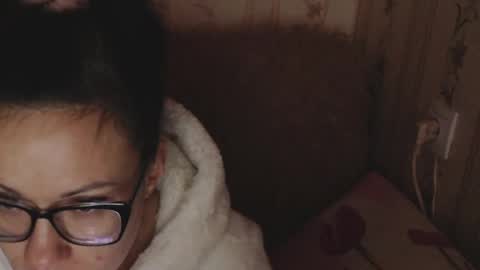 Snapshot of flowercandydoll chatting on December 25, 10:28 am say meow and send tip online show from December 25, 10:28 am