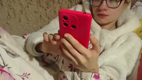 Snapshot of flowercandydoll chatting on February 13, 5:26 am say meow and send tip online show from February 13, 5:26 am