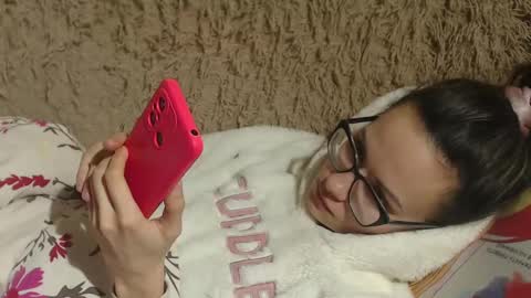 Snapshot of flowercandydoll chatting on February 14, 6:29 pm say meow and send tip online show from February 14, 6:29 pm