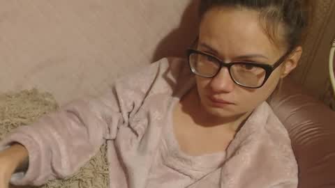 Snapshot of flowercandydoll chatting on October 27, 11:36 am say meow and send tip online show from October 27, 11:36 am