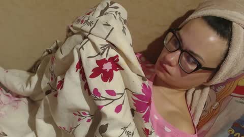 say meow and send tip  online show from March 8, 12:55 am