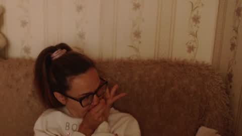 say meow and send tip  online show from September 15, 6:57 am