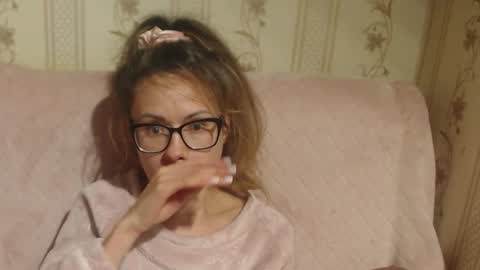 say meow and send tip  online show from October 24, 6:48 pm