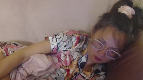 say meow and send tip  online show from May 27, 8:39 pm
