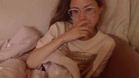 say meow and send tip  online show from June 4, 2:56 pm