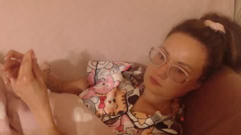 say meow and send tip  online show from June 8, 9:04 pm