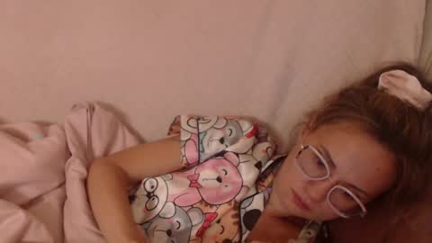 say meow and send tip  online show from July 9, 1:26 pm
