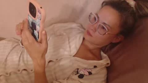 say meow and send tip  online show from July 17, 6:02 pm