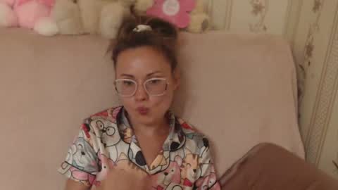 say meow and send tip  online show from July 20, 8:33 pm