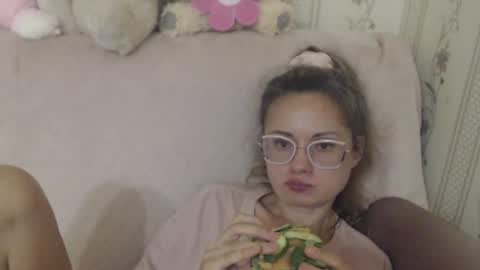 say meow and send tip  online show from July 26, 3:52 pm
