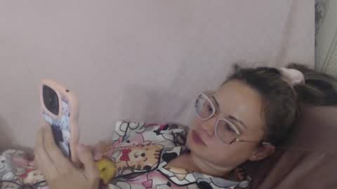 say meow and send tip  online show from August 1, 10:47 am