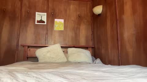 Snapshot of flowergirl448844 chatting on November 6, 11:48 pm Flowergirl online show from November 6, 11:48 pm