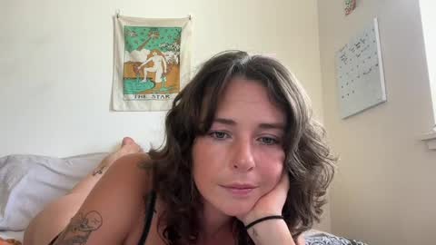 Flowergirl online show from May 31, 1:25 am