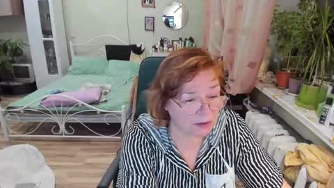 Flowerlower online show from February 5, 6:56 pm