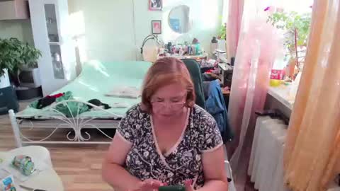 Snapshot of flowerlover8 chatting on July 9, 4:55 pm Flowerlower online show from July 9, 4:55 pm