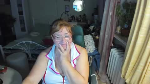 Snapshot of flowerlover8 chatting on July 11, 8:00 pm Flowerlower online show from July 11, 8:00 pm