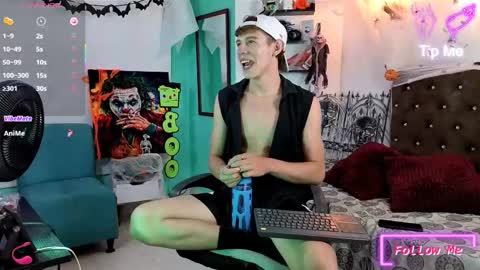 Snapshot of flowers109 chatting on October 21, 9:48 pm flowers109 online show from October 21, 9:48 pm