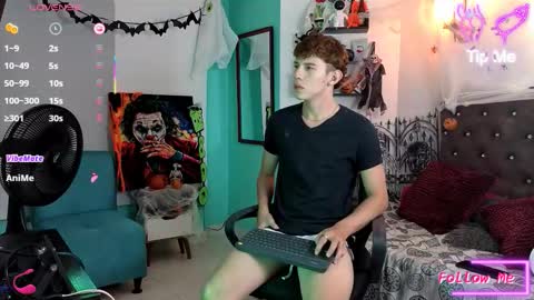 Snapshot of flowers109 chatting on October 26, 11:20 pm flowers109 online show from October 26, 11:20 pm