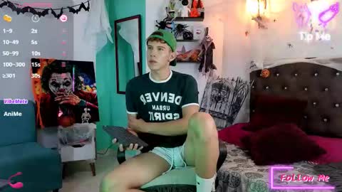 Snapshot of flowers109 chatting on November 4, 10:53 pm flowers109 online show from November 4, 10:53 pm