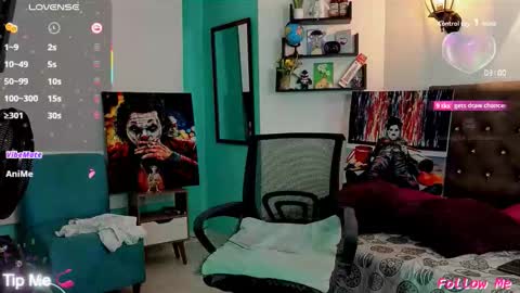 Snapshot of flowers109 chatting on November 18, 11:15 pm flowers109 online show from November 18, 11:15 pm