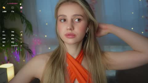 Adeline online show from January 28, 8:04 am