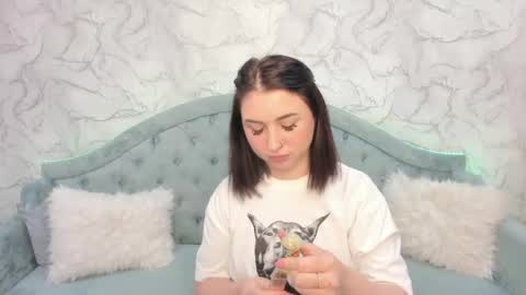 Lina online show from May 1, 11:53 pm