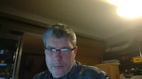 Snapshot of fluidconscience chatting on January 4, 1:52 am FluidConscience online show from January 4, 1:52 am