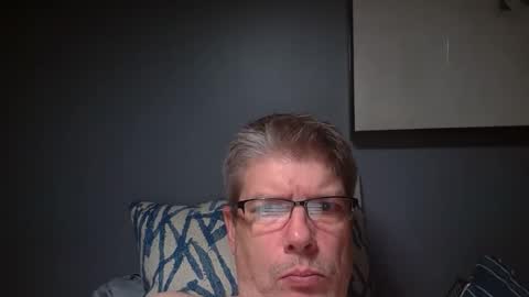 Snapshot of fluidconscience chatting on November 18, 4:39 am FluidConscience online show from November 18, 4:39 am