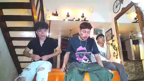 Snapshot of flyckers chatting on September 12, 8:09 pm flyckers online show from September 12, 8:09 pm