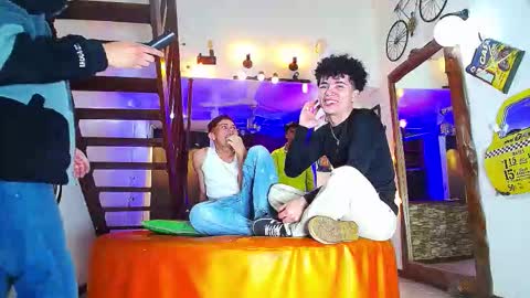 Snapshot of flyckers chatting on September 14, 8:08 pm flyckers online show from September 14, 8:08 pm