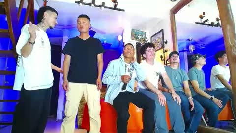 Snapshot of flyckers chatting on September 30, 8:14 pm flyckers online show from September 30, 8:14 pm