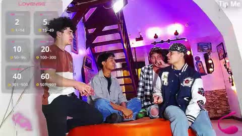 Snapshot of flyckers chatting on October 11, 8:07 pm flyckers online show from October 11, 8:07 pm