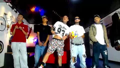 flyckers online show from April 26, 12:47 pm