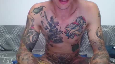 Snapshot of flylen chatting on October 4, 9:13 pm flylen online show from October 4, 9:13 pm