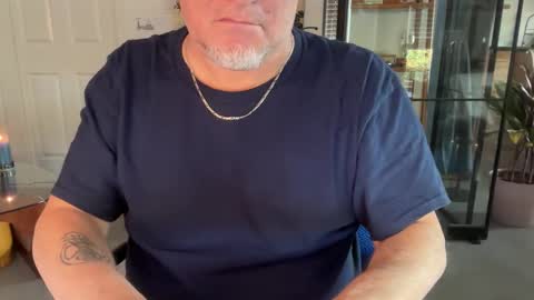 fnkywht60smthng_ online show from February 20, 7:03 pm