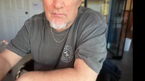 fnkywht60smthng_ online show from March 3, 6:58 pm