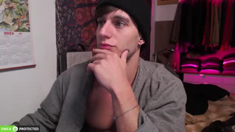 Snapshot of folleti7 chatting on December 4, 7:28 am Folleti online show from December 4, 7:28 am